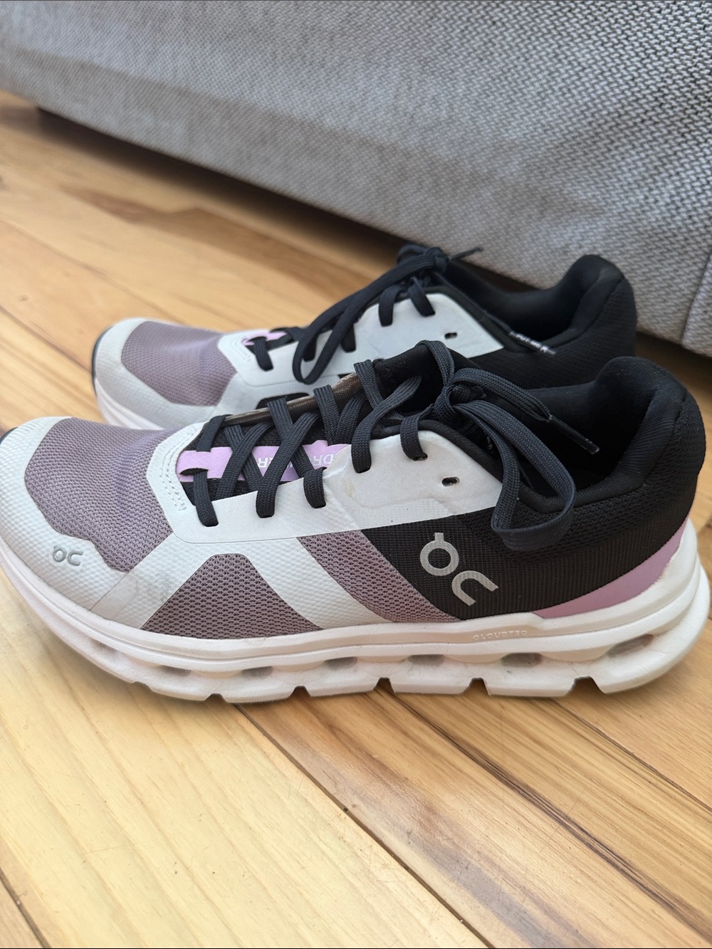 On Running Women's Cloudswift Sneakers - Black & Lavender